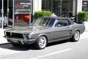 Ford : Mustang Restomod Photo
