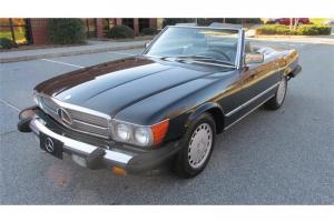 Mercedes-Benz : SL-Class 560SL 560 SL Photo