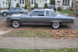 Cadillac : Fleetwood Brougham Coupe 2-Door