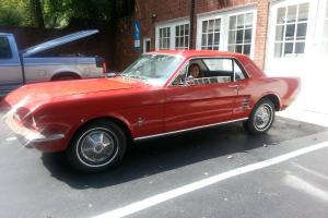 Ford : Mustang Base Coupe 2-Door Photo