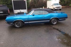 Oldsmobile : Cutlass Base Photo