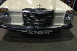 Mercedes-Benz : 200-Series