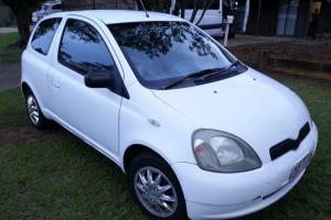 Toyota Echo 2000 3D Hatchback 5 SP Manual 5 Seats Bargain NO Reserve in Cleveland, QLD Photo
