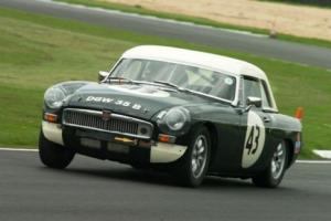 1964 MG B Roadster Competition Photo