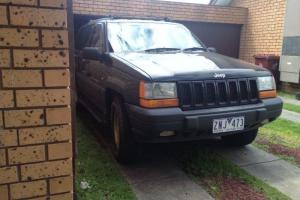 Jeep Cherokee Limited 4x4 1998 4D Wagon 4 SP Automatic 4x4 4L Multi in Springvale, VIC Photo