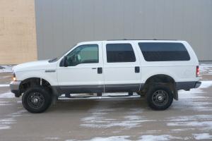 Ford : Excursion XLT Sport Utility 4-Door Photo