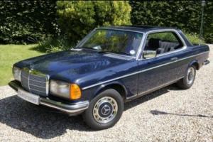Mercedes-Benz 230 Ce Pillarless Coupe PETROL MANUAL 1983/Y Photo
