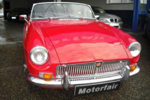 1970 MG/ MGB HISTORIC ROAD TAX,WIRE WHEELS,TARTAN RED,STUNNING THROUGHOUT Photo