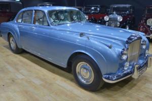 1962 Bentley S2 Continental Flying spur by H.J. Mulliner. Photo