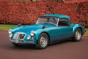 1959 MG A Roadster 'Twincam' to fast road specification Photo