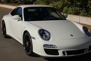 Porsche : 911 Carrera GTS Coupe 2-Door Photo