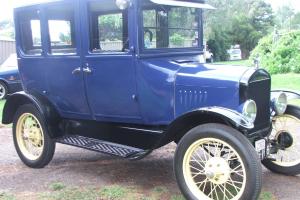Vintage T Model Ford Sedan 4 Door 1925 Collector Rare Blue