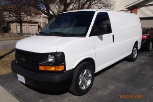 Chevrolet : Express Base Standard Cargo Van 4-Door Photo