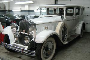 Packard : 740 Sedan Photo