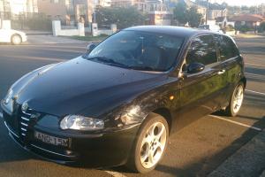 Alfa Romeo 147 2 0 Twin Spark 2003 3D Hatchback Manual 2L Multi Point in Lidcombe, NSW