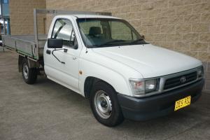 Toyota Hilux Workmate 1999 CAB Chassis Manual 2L Electronic F INJ Seats in Allambie Heights, NSW Photo