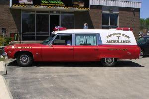 Oldsmobile : Ninety-Eight Ambulance