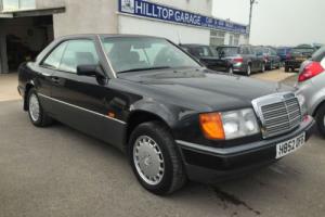 Mercedes-Benz 230 CE Automatic Coupe Black Photo