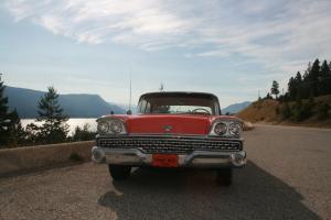 Ford : Galaxie Pillarless Hardtop Sedan