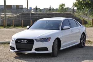 Audi : S6 Photo