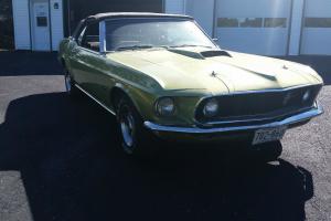 Ford : Mustang Convertible whit A/C