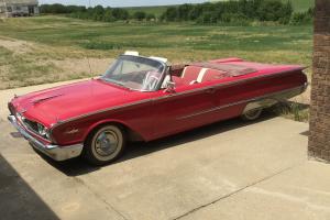 Ford : Galaxie Sunliner Photo