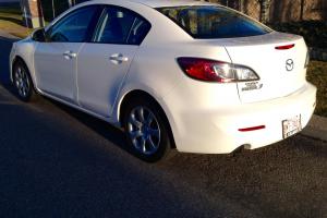 Mazda: Mazda3 Pearl white