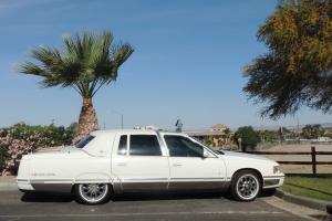 Cadillac: Fleetwood LIMITED