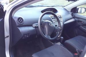 Toyota: Yaris Base Sedan 4-Door