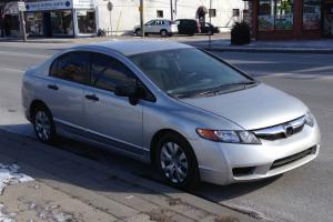 Honda: Civic DX-G Sedan 4-Door Photo