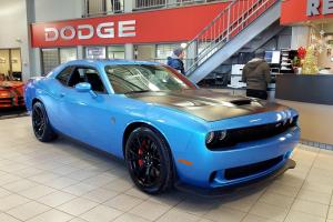 Dodge: Challenger SRT Hellcat