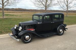 Ford: 1932 Fordor Sedan - Survivor 1950's Hot Rod Sedan