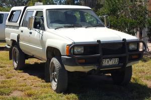 Toyota Hilux 1985 4x4 2 4L 5 Speed Dual CAB UTE Manual With Canopy in NSW Photo