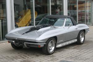 Chevrolet: Corvette Convertible