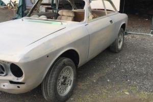 ALFA ROMEO 1750 GTV 1968 most parts with car project