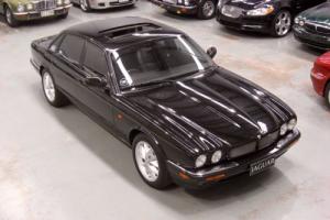 1998 Jaguar XJ8 4L V8 Sport in VIC Photo