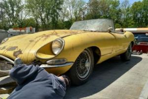 Jaguar E type 1967 Serie 1 ots, matching numbers, great deal, don't miss! Photo