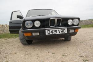 1986 BMW E28 520i Photo