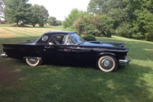 1957 Ford Thunderbird