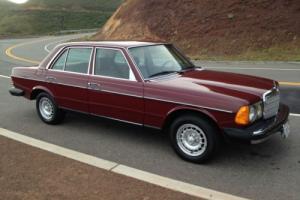 1982 Mercedes-Benz 300-Series