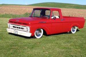 1961 Ford F-100 Photo