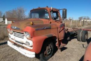 1958 Chevrolet COE LCF Cabover truck V8 barn find hotrod car transporter pickup
