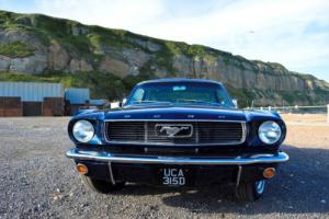 Ford Mustang 1966 V8 Coupe... Photo