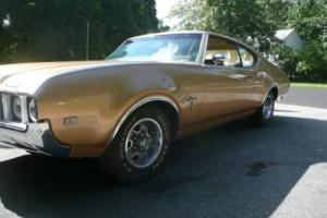 1969 Oldsmobile Cutlass holiday coupe Photo