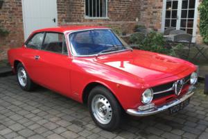 1972 ALFA ROMEO GT JUNIOR 1.6 RED 2 Owners from new, full history from new. Photo