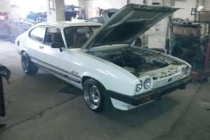 1986 FORD CAPRI LASER WHITE - Banded steels - 1.6 - Project - Spares Repairs Photo