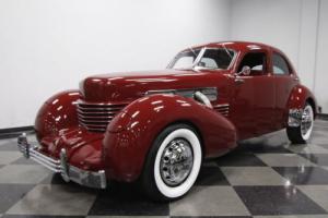 1937 Cord 810 Westchester Photo