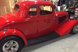 1934 Ford 5 Window Coupe Photo