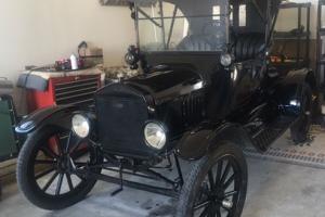 1917 Ford Model T Roadster Photo