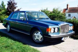 1985 BENTLEY EIGHT 6.75 LITRE V8 SALOON IN DEEP OCEAN BLUE WITH CREAM LEATHER